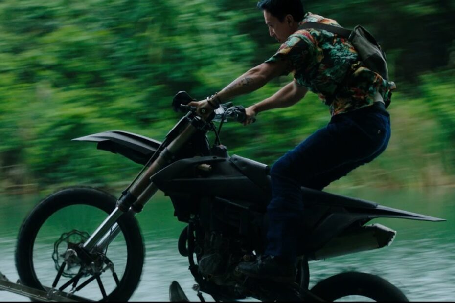 xXx: Return of Xander Cage (2017) – “Motorcycle Chase” Clip – Paramount Pictures