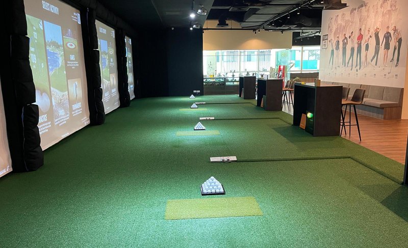 Indoor Golf Experience by Partee Golf
