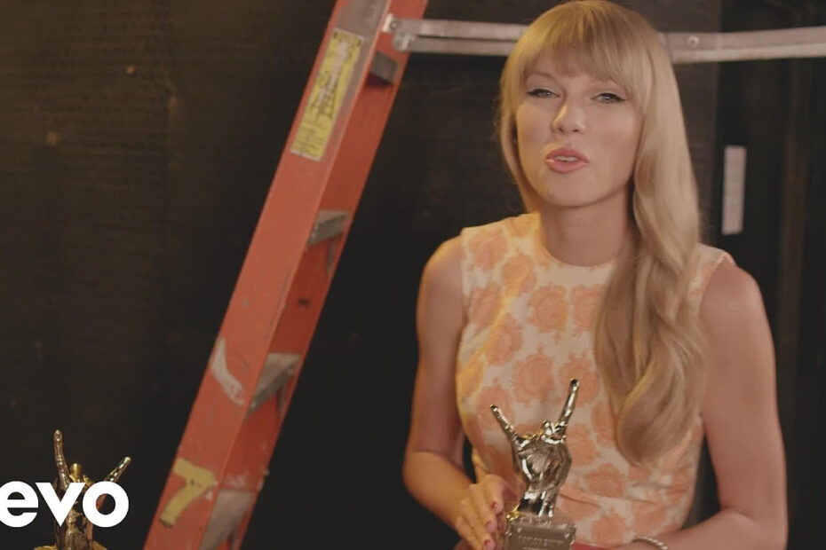 Taylor Swift – #VevoCertified, Pt. 1: Award Presentation