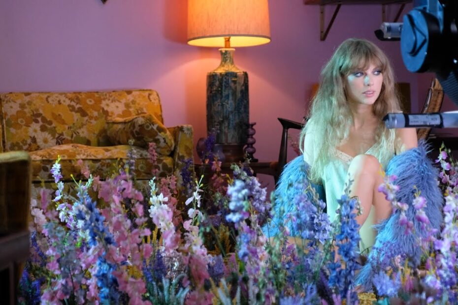 Taylor Swift – Lavender Haze (Behind The Scenes)
