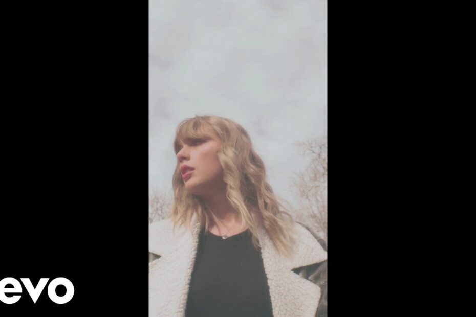 Taylor Swift – Delicate (Vertical Version)