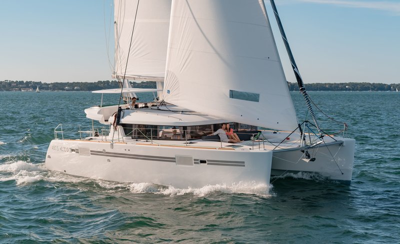 Premium Yacht Charter Rental Singapore – Zen Sea 2 by Zenithyachtcharters