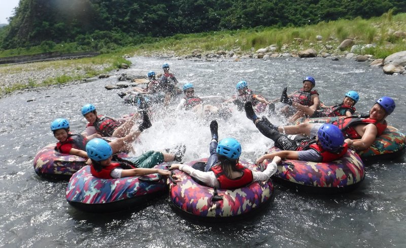 Yilan: River Tubing Experience at Na Sun Na Gu