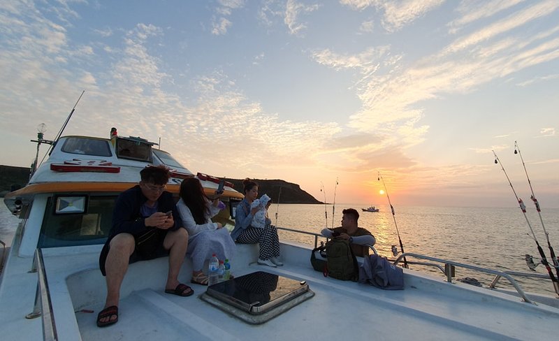 Penghu: Chasing the sunset on the golden twin islands of Tiger Well in a bucket