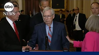 Mitch McConnell freezes during weekly press conference, returns after stepping away