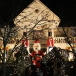 Dyker Heights Brooklyn Christmas Lights Tour from New York