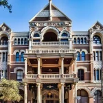 Must-See Attractions Private Walking Tour in Austin