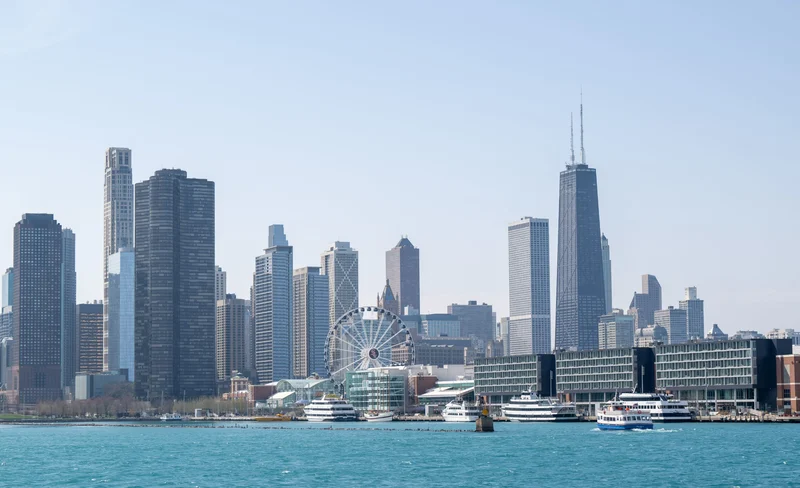 Skyline Lake Cruise Experience in Chicago