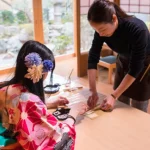 Kanazawa Walking Tour: Gold Leaf, Japanese Sweets and Ninja Stars