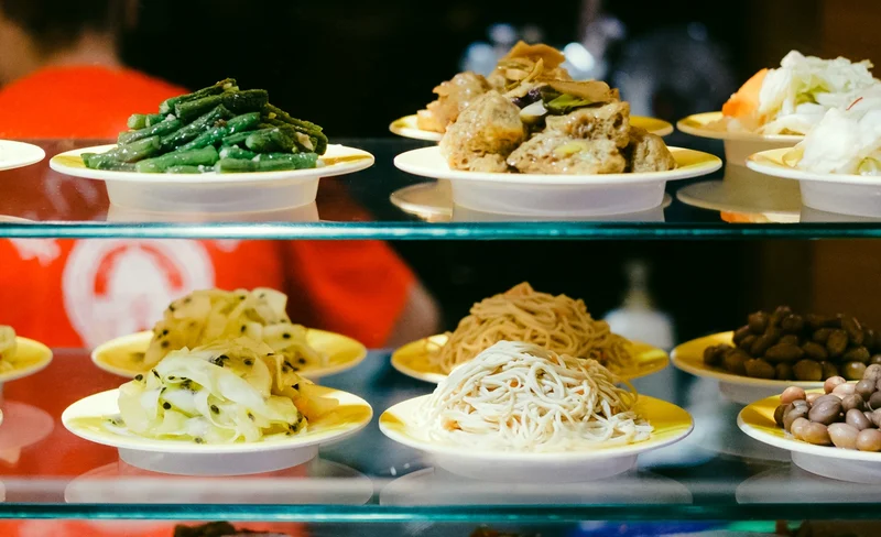 Food Walking Tour at Yongkang Street in Taipei